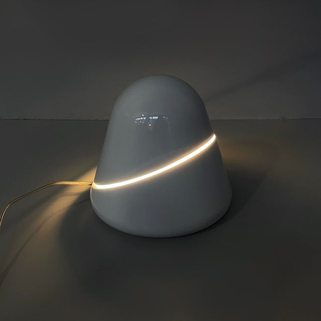 Vico Magistretti Italian Postmodern Tikal Table Lamp in White Metal by Vico Magistretti for Candle, 2004 For Sale - Image 4 of 16