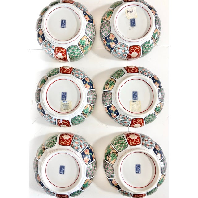 Vintage Imari Rice Bowls – Japanese Floral Vase Panel Design, Scalloped Rim - Set of 6 For Sale - Image 9 of 15