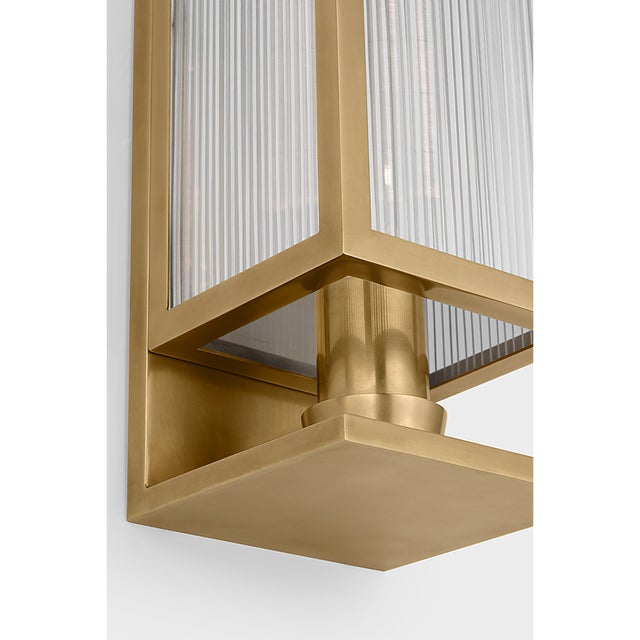 2020s Barbara Barry for Visual Comfort Signature York 16" Single Box Sconce in Soft Brass with Clear Ribbed Glass For Sale - Image 5 of 9