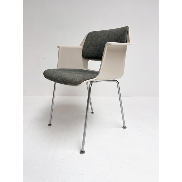 Model 2225 Shell Chair by Andre Cordemeijer for Gispen, 1960s For Sale - Image 9 of 13