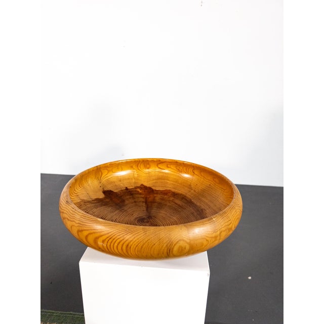 1940s Sculptural Turned Pine Bowl by Oscar Johansson, Sweden, 1940s For Sale - Image 5 of 9