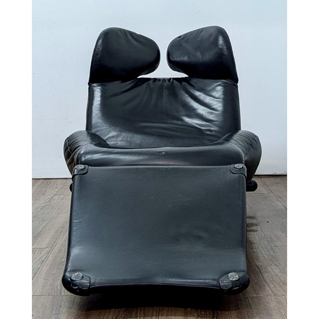 1980s Toshiyuki Kita Wink Black Leather Lounge Chair by Cassina (2 Lounge Chairs Available) For Sale - Image 9 of 13