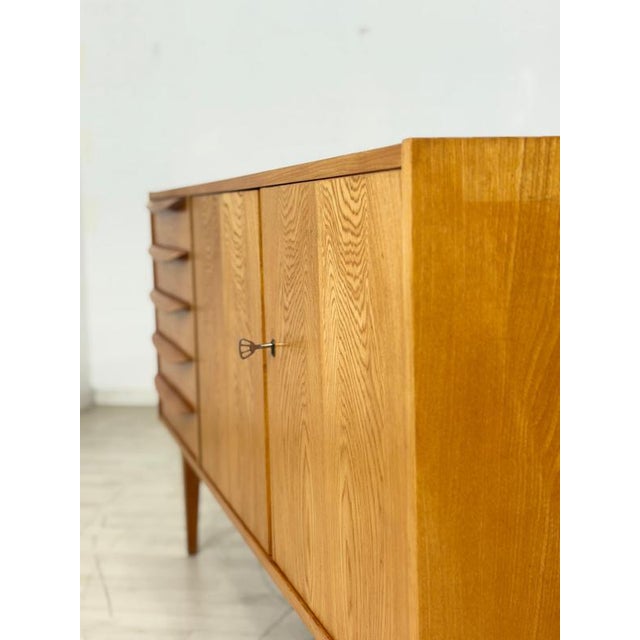 Mid-Century Series 602 Sideboard in Ash from Hellerau For Sale - Image 9 of 13