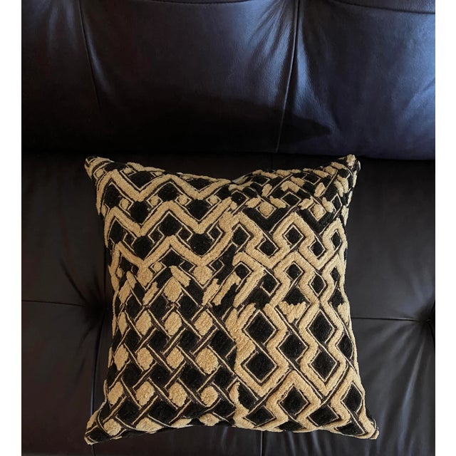 Tan Kuba Shoowa Raffia Grass + Silk Pillows, Set of 2 (Congo) For Sale - Image 8 of 12