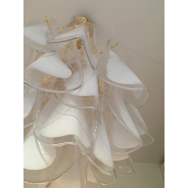 Contemporary Italian White Murano Glass Sputnik Metal Frame Chandelier For Sale - Image 3 of 13