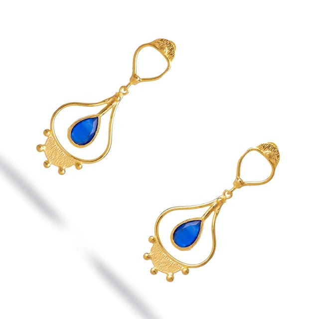 Modern Cleopatra’s Sapphire Tears Gold Earrings, A Pair For Sale - Image 3 of 7