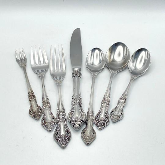 American Oneida Northland "Baton Rouge" 95-Piece Flatware Set With Storage Chest (Vintage 1970s/80s Service for 10 + Extras and Serving Pieces) For Sale - Image 3 of 18