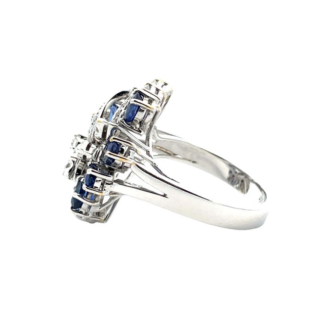 18k Gold 1.96 Carat Certified Sapphire & Natural Diamond Ring, Size 8 For Sale - Image 4 of 10