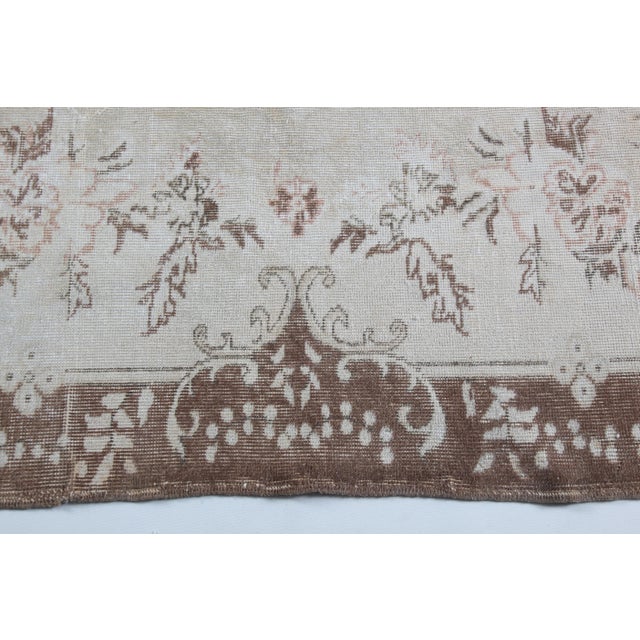 Mid 20th Century Authentic Anatolian Rug – Mid 20th Century Floral Geometry - 6' 7'' X 9' 11'' For Sale - Image 5 of 15