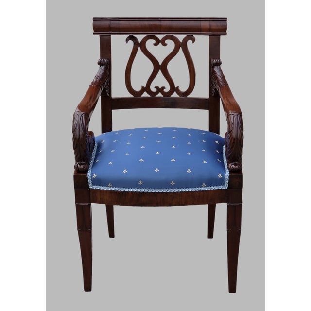 Traditional Empire Armchair in Carved Mahogany, 1820 For Sale - Image 3 of 10
