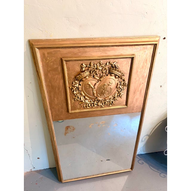 Vintage French Louis XVI Style Giltwood Trumeau Mirror With Heraldic Crest For Sale - Image 4 of 12