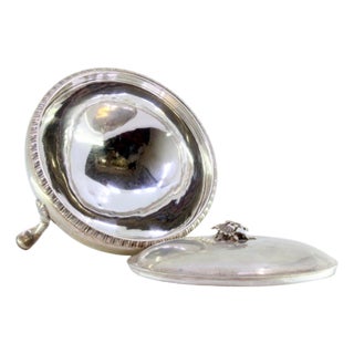 Silver Bonbonniere with Embossed Friezes, 3-Flower Knob Lid and Feet with Palms For Sale