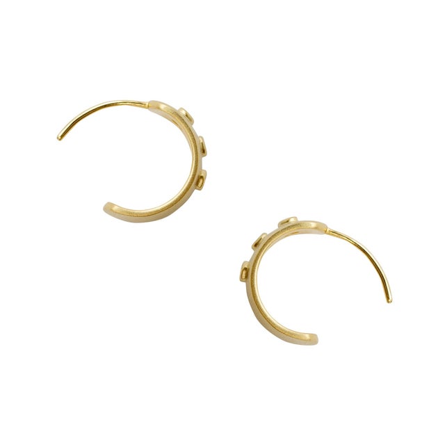 Early 21st Century Meme Gold Diamond Wide Huggie Earrings, 1/2" Round, A Pair For Sale - Image 5 of 8