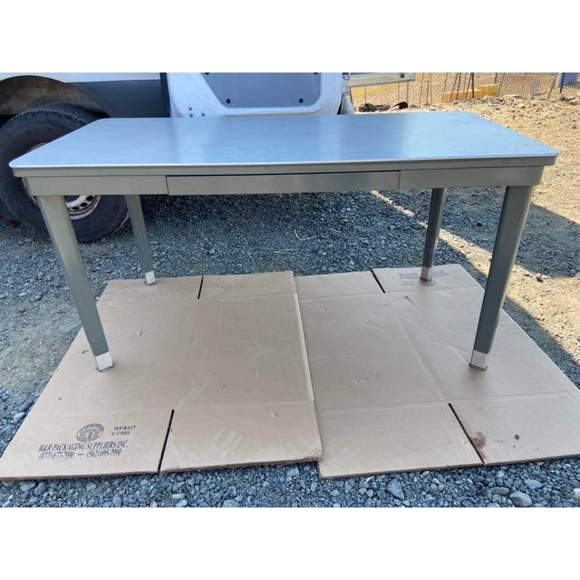 1950s Raymond Loewy Metal MCM for the General Fireproofing Company Tanker Desk Table For Sale - Image 16 of 18