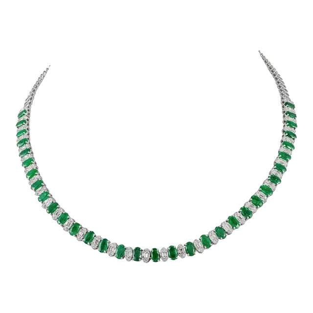 Contemporary 7.73ct Genuine Emerald & Diamond Tennis Necklace in 18k Gold For Sale