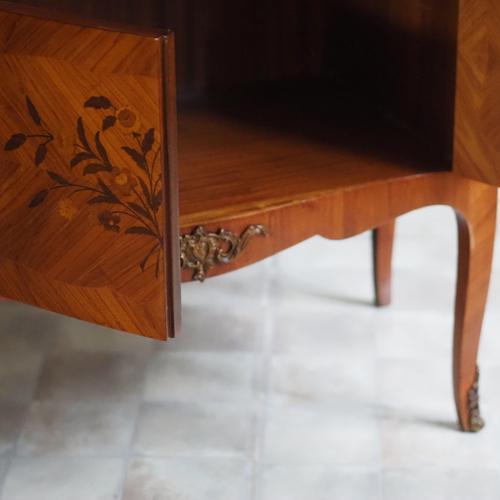 Wood Louis XV Style Cabinet with Floral Inlays For Sale - Image 7 of 18