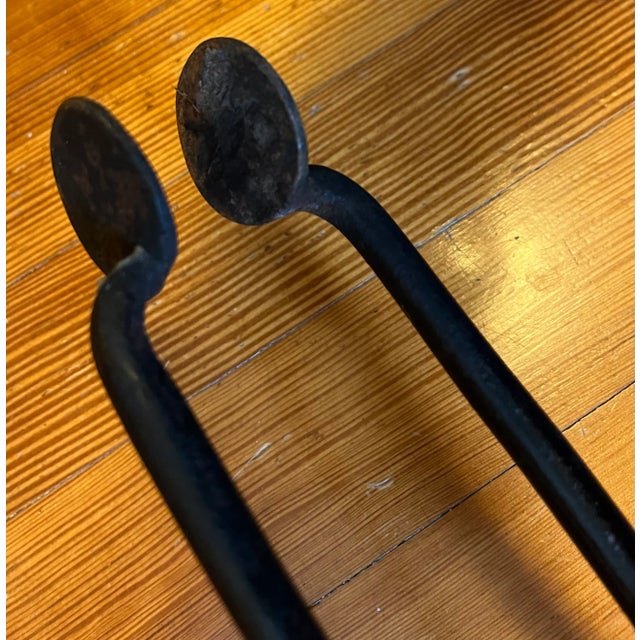 Antique Early 19th Century American Federal Brass & Iron Fireplace Tongs 1800 - 1820 For Sale - Image 10 of 12