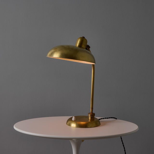 Mid-Century Modern 1940s Giovanni Michelucci Patinated Brass Ministerial Desk Lamp for Lariolux For Sale - Image 3 of 17