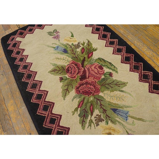1920s Ivory Roses Folk Art Antique American Hooked Rug 2' 6" X 4' 7" Handknotted Wool Carpet For Sale - Image 4 of 4