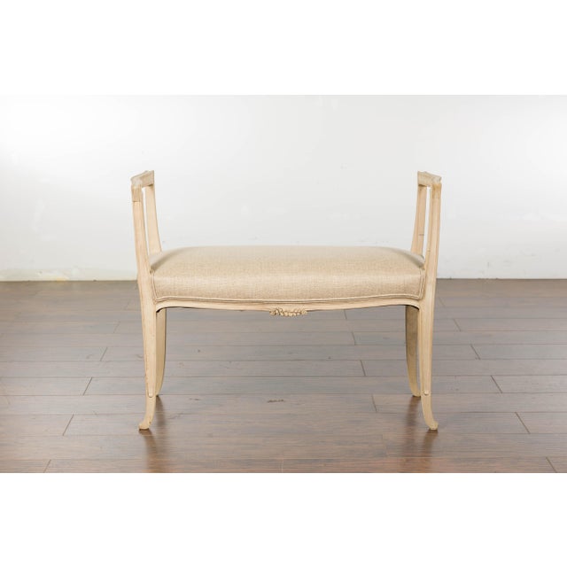 Early 20th Century 1920s French Carved Walnut Upholstered Bench with Natural Finish For Sale - Image 5 of 12