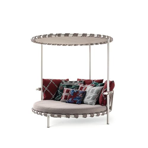 Trampoline Outdoor Sofa Patricia Urquiola for Cassina For Sale - Image 3 of 8