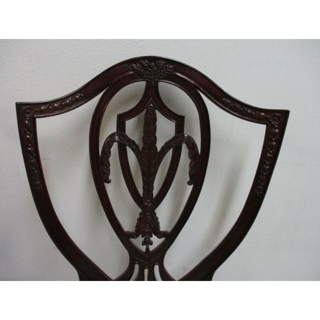 Wood 1980s Pair Drexel Mahogany Chippendale Shield Back Dining Side Chairs B For Sale - Image 7 of 13
