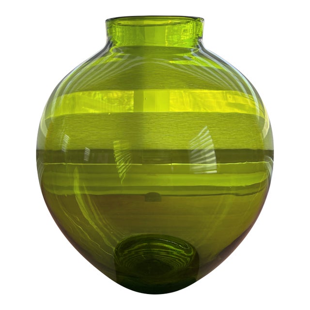 1999 Richard Blenko Signed 917 Bulbous Kiwi Green Glass Vase For Sale