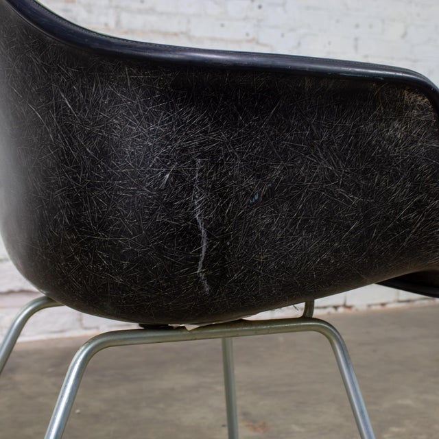 1971 MCM Eames Herman Miller Molded Fiberglass Shell Armchair Upholstered Green Naugahyde Galvanized H Base For Sale - Image 12 of 18