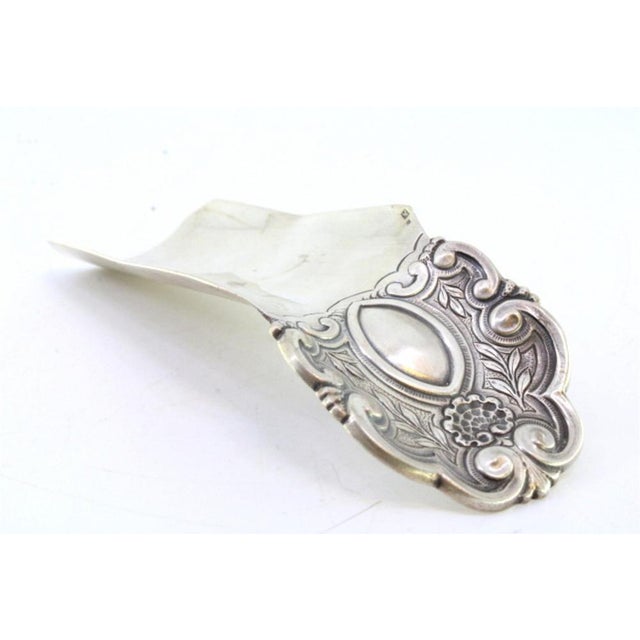 Silver Shoehorn with Reliefs and Monogram Card For Sale - Image 5 of 7