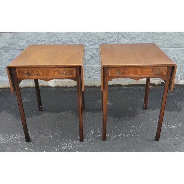 Pair of 1930s George III Cross-Banded Mahogany Inlay Pembroke Tables For Sale - Image 12 of 12