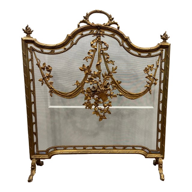 Late 19th Century French Louis XVI Brass Fireplace Screen W. Mesh Panel and Floral Details For Sale