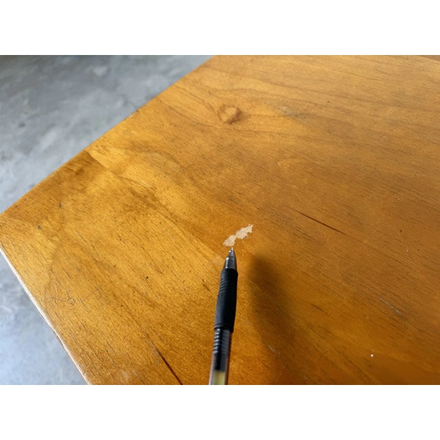 Mid Century Modern Wood Top Coffee Table W/ Iron Hairpin Legs For Sale - Image 11 of 12