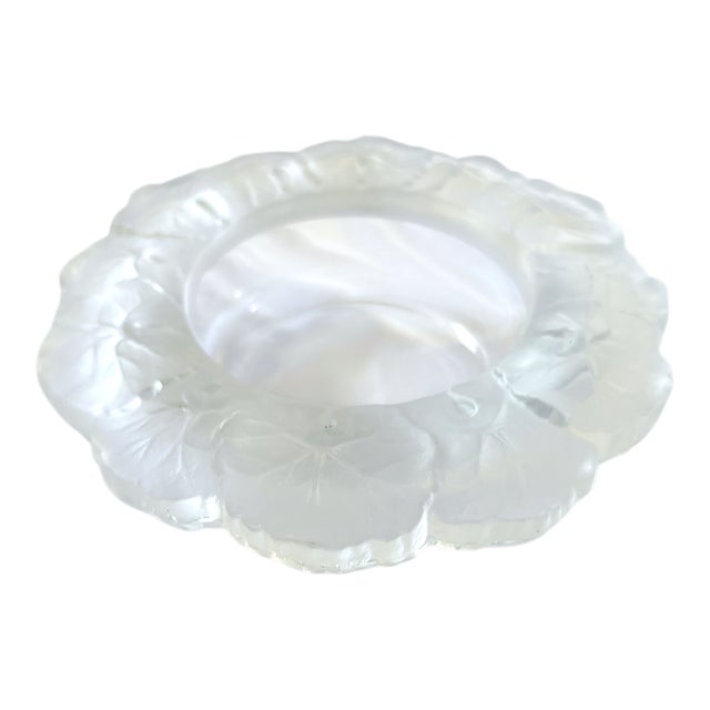 1980s Frosted Crystal Floral Wine or Champagne Bottle Coaster, Lalique Attributed Honfleur Geranium Pattern France – Sold Individually For Sale