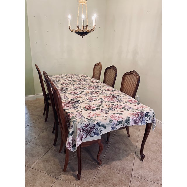 French Provincial Extendable Dining Table & 6 Chairs For Sale In Orlando - Image 6 of 16