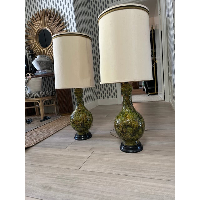 Pair of Tall (41”) Green Vintage Lamps For Sale In Palm Springs - Image 6 of 12