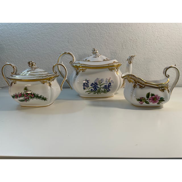 Vintage Spode Stafford Flowers English Bone China Tea Service, 3-Piece Set For Sale - Image 13 of 18