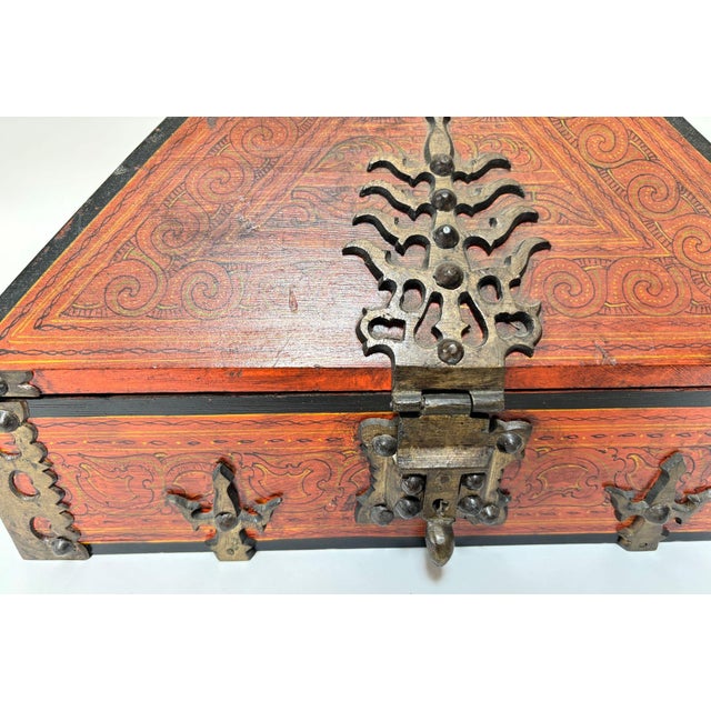 South Indian Netturpetti Jewelry Box, Teak & Brass, Circa 1950 For Sale - Image 18 of 18