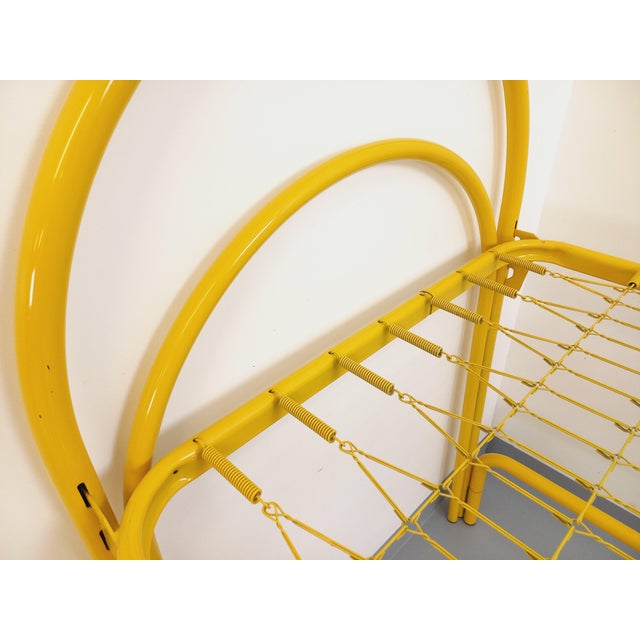 Vintage Italian Bunk Beds in Yellow Metal from Maretto Marflex, 1970s, Set of 2 For Sale - Image 18 of 18