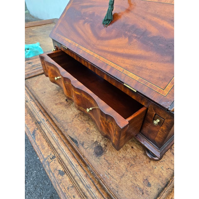 Fine Maitland Smith English Georgian Inlaid Table Top Writing Desk For Sale In Miami - Image 6 of 11