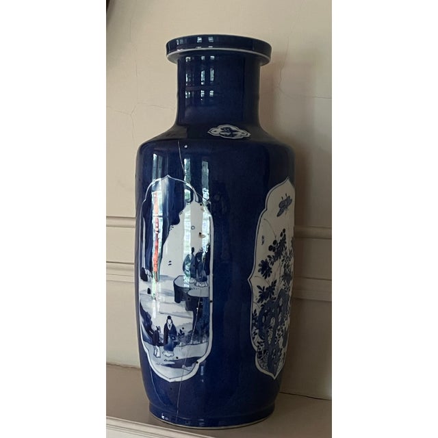 Antique Early 18th Century Chinese Powder Blue Kangxi Period Porcelain Rouleau Vase Circa 1700 For Sale - Image 11 of 18