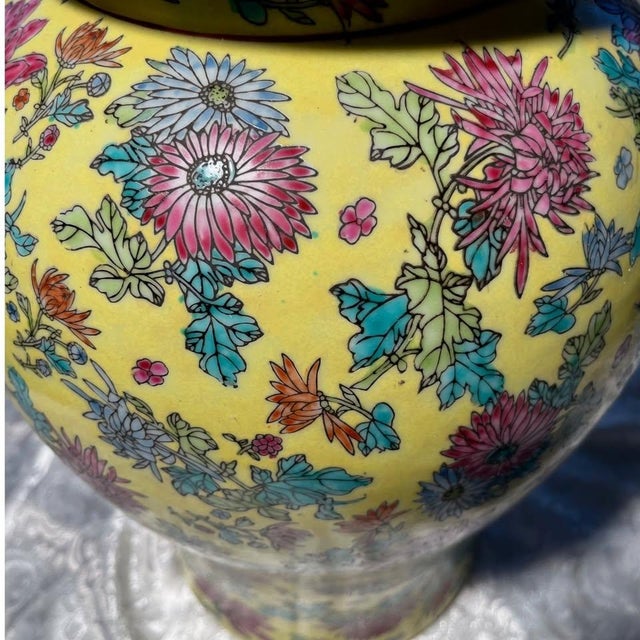 Mid 20th Century Large 18" Chinese Famille Jaune Millefleur Ginger Jar - Yellow Porcelain Urn For Sale In San Francisco - Image 6 of 9