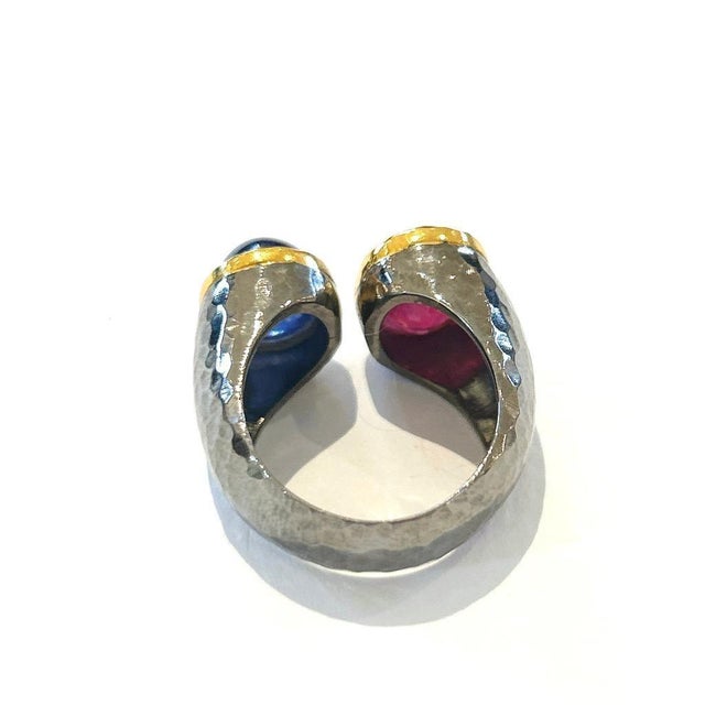 Bochic "Capri" Natural Blue Sapphire & Red Ruby Ring Set In 18K Gold & Silver For Sale - Image 17 of 18