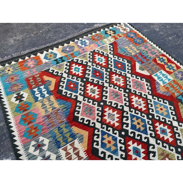 Image showcasing Classic Handwoven Traditional Modern Kilim Rug | Chairish