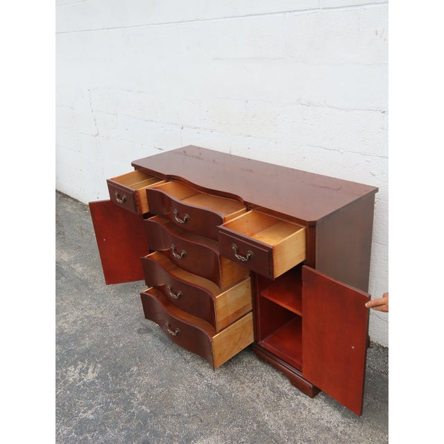 1940s Mahogany Long Credenza Sideboard Media Console 6369 For Sale In Miami - Image 6 of 15