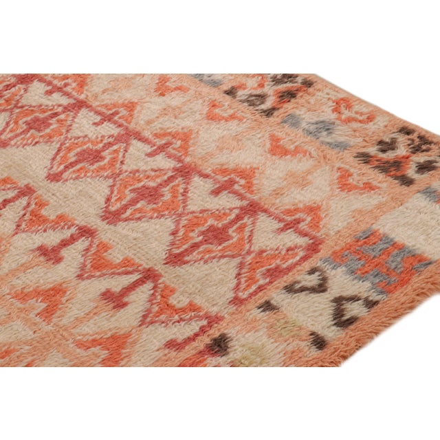 Rug & Kilim’s Moroccan Style Rug in Beige With Geometric Patterns For Sale In New York - Image 6 of 8