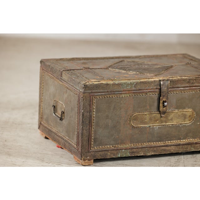 Vintage Indian Tin-Clad Metal Trunk with Embossed Detailing For Sale In New York - Image 6 of 18
