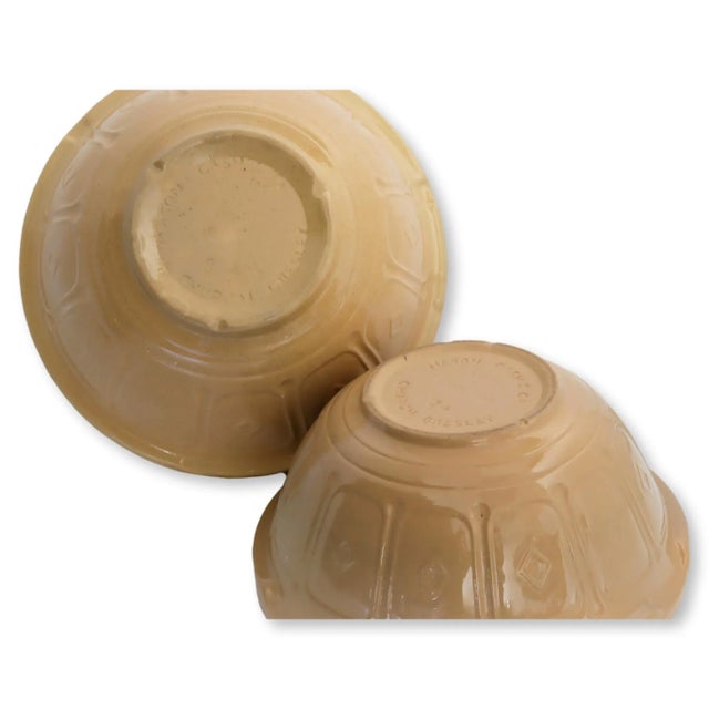 English English Mason and Cash Mixing Bowls, Pair For Sale - Image 3 of 6