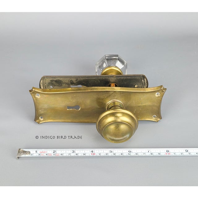 1900's Antique Arts and Crafts Bronze and Crystal Glass Front Door Handle Doorknob and Back Plates For Sale In Greenville, SC - Image 6 of 7
