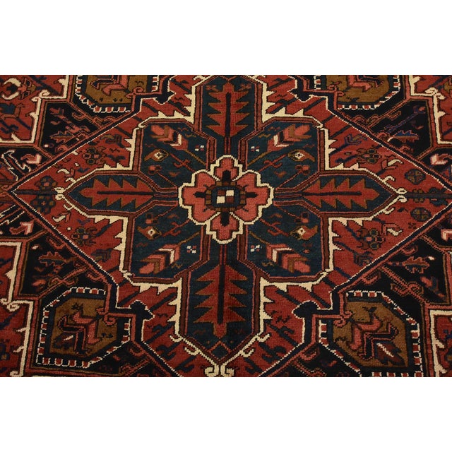 Heriz Rug 9’9” X 13’2” Red Wool Vintage Traditional Hand-Knotted Carpet For Sale In Philadelphia - Image 6 of 15