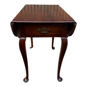 Statton Furniture Queen Anne Style Solid Cherry Pembroke Drop-Leaf. Side Table